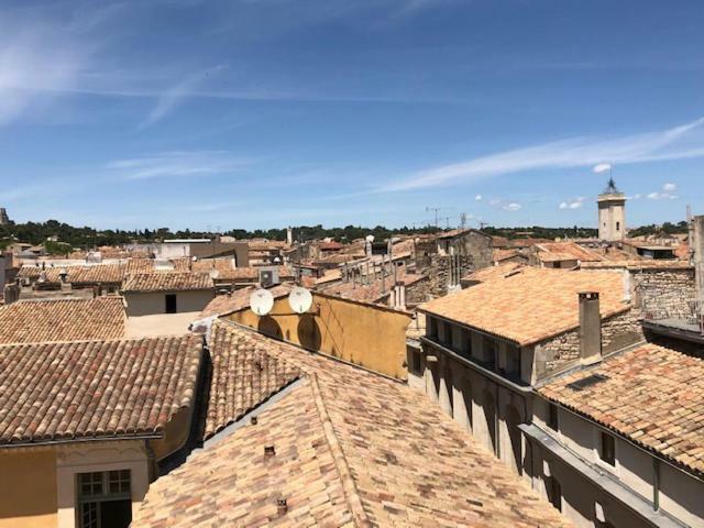 Appartement Avec Terrasse Panoramique Au Coeur De Nimes Ngoại thất bức ảnh